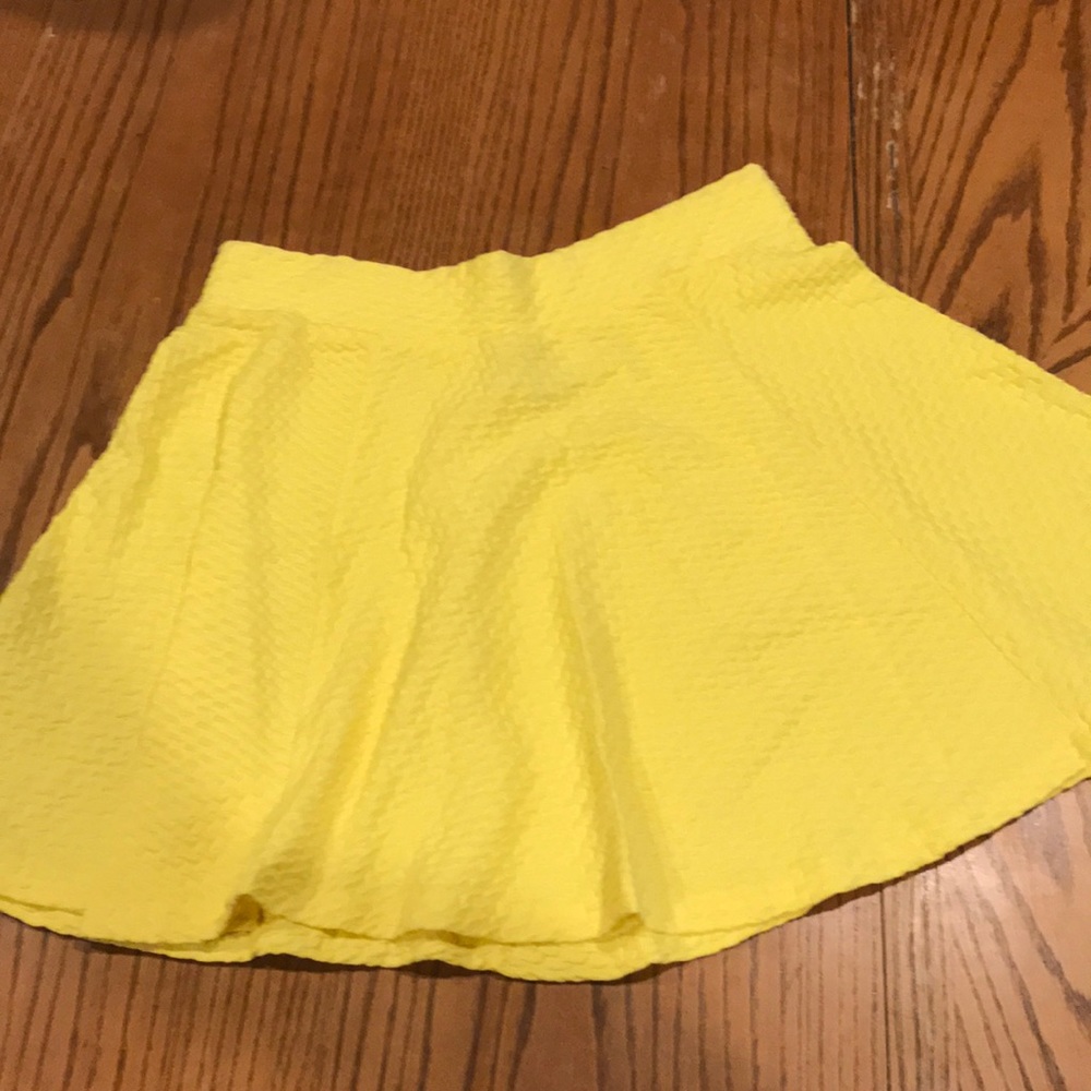 Yellow flare skirt